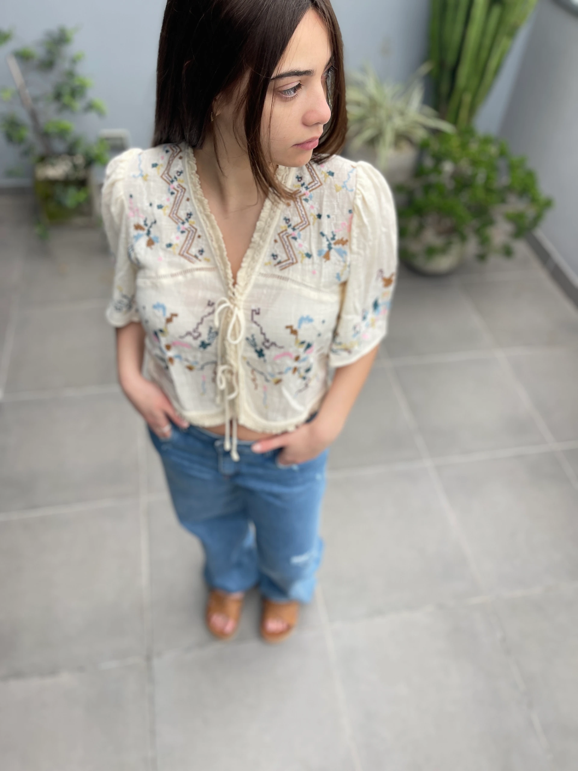 Blusa bordada Camila - Image 3