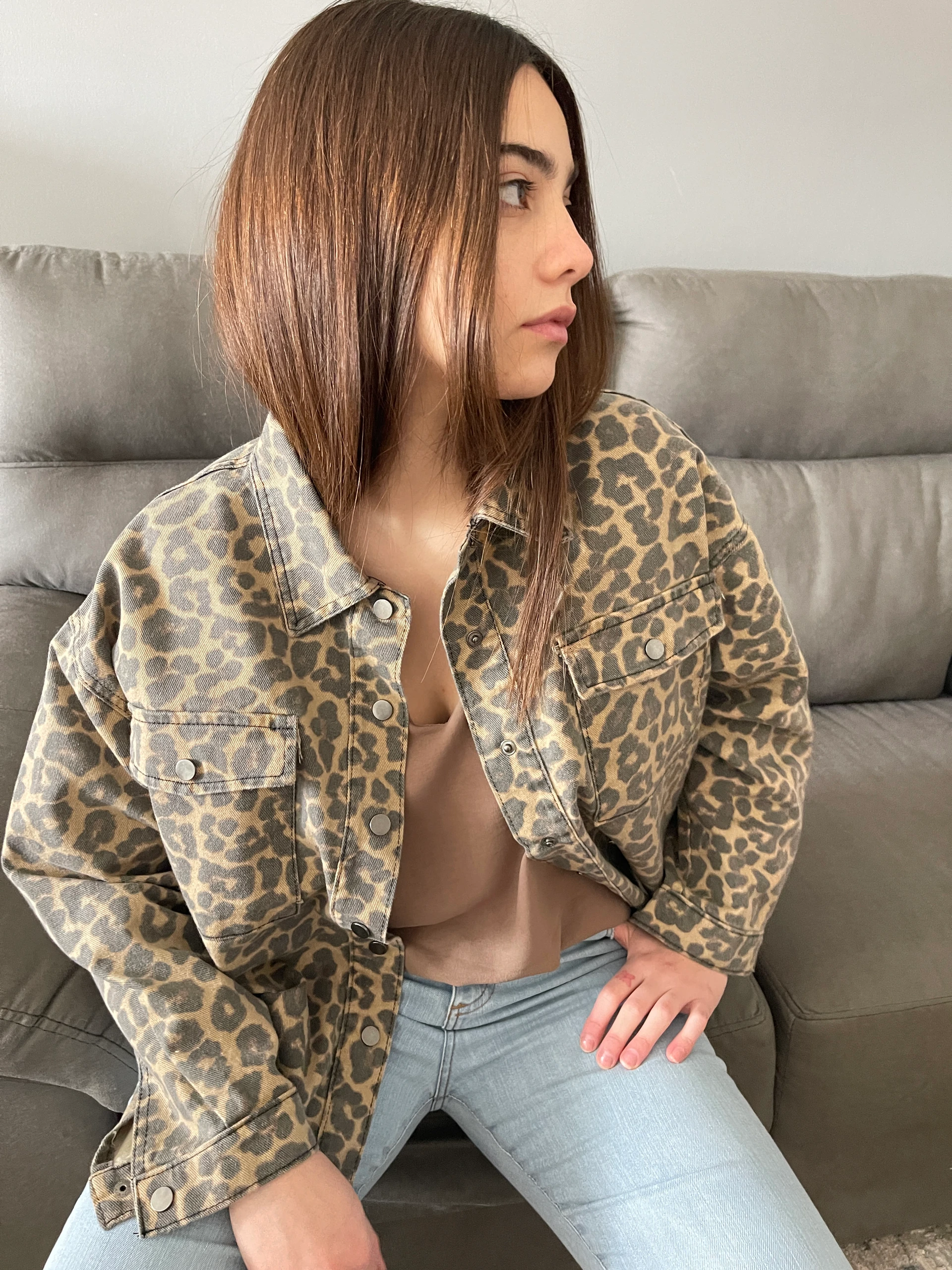 Campera Savage Print - Image 4