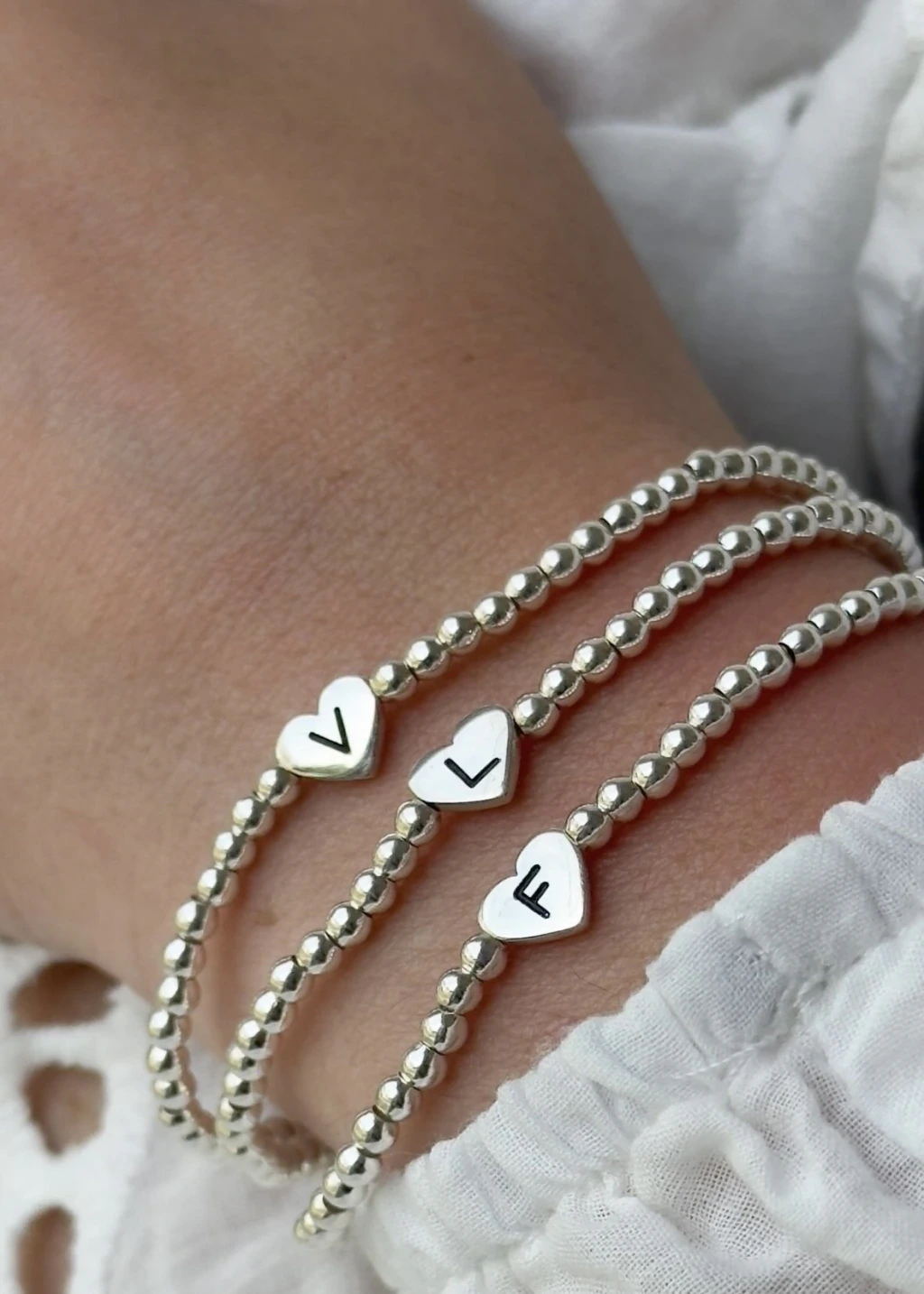 Pulsera CHAR con hilo