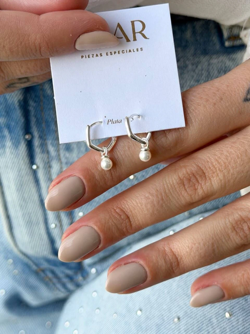 Argollita con mini perla colgante