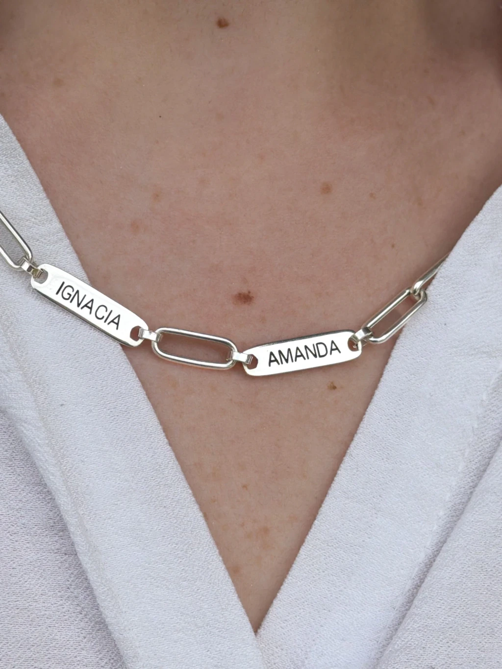 Cadena con Chapas