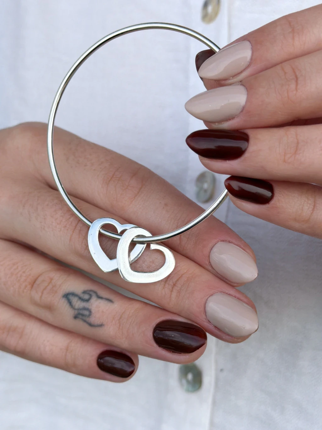 Pulsera Esclava con Dijes Corazón - Image 3