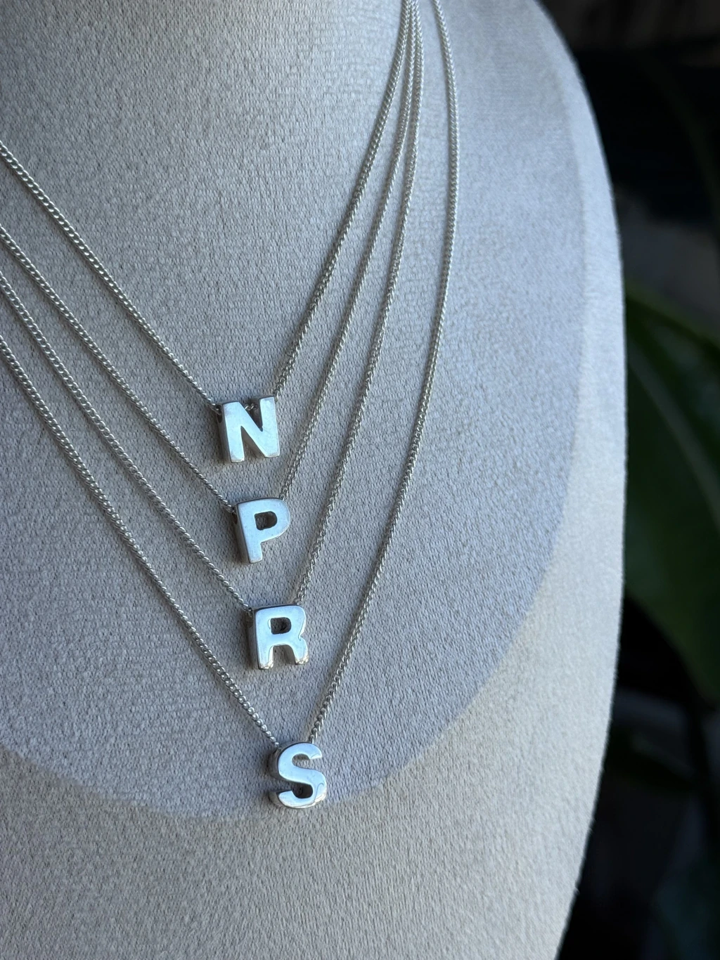Collar Letra Pasante - Image 5